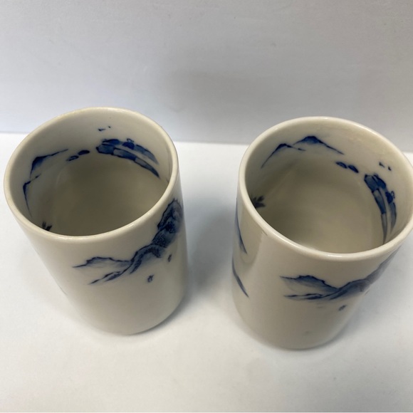 2 Vintage Hand Painted Saki Glasses Blue on White Asian Landscape OMC Otagiri - Picture 7 of 14